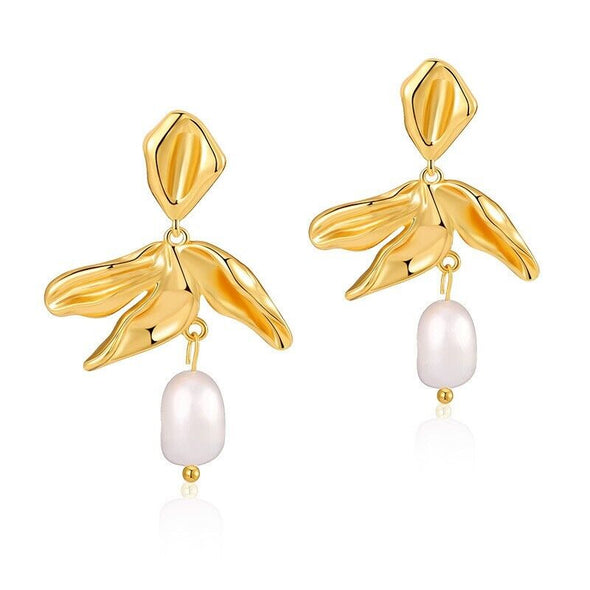 Gold Plated stud earrings, pearl flower earrings one pair JWDHJ57