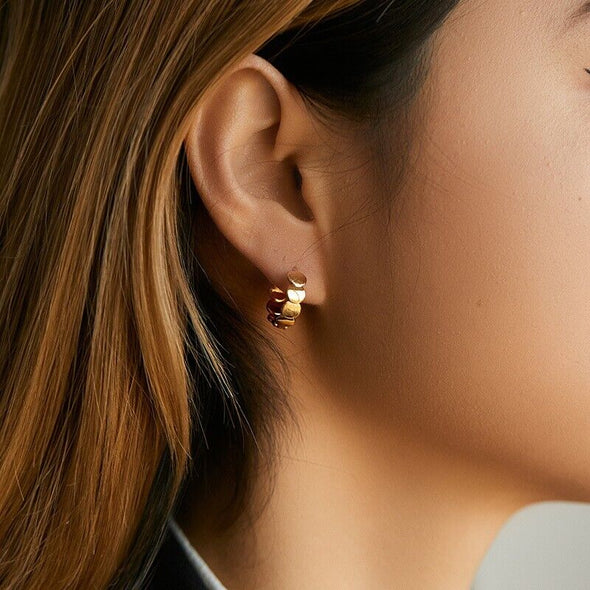 Gold Plated hoop earrings, round huggies earrings one pair JWDHJ66